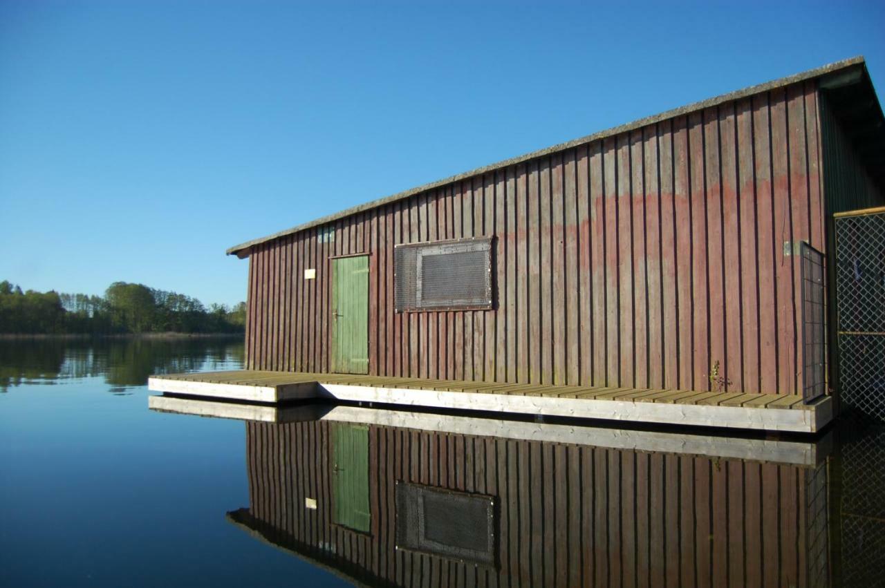 "An Der Wasserstrasse" Malchow  Exteriör bild